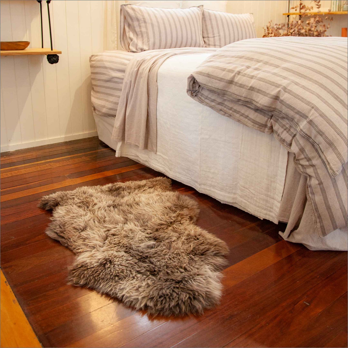 Long Wool New Zealand Natural Brown Rug