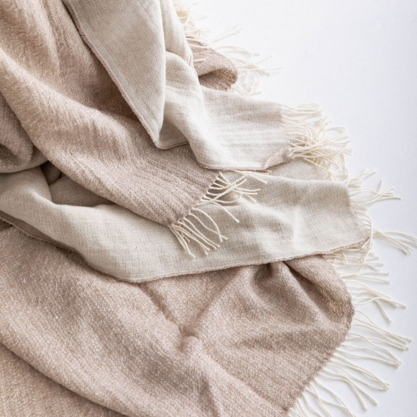 The_Avalon_Linen_Wool_Throw_HUXFORD_GROVE_2