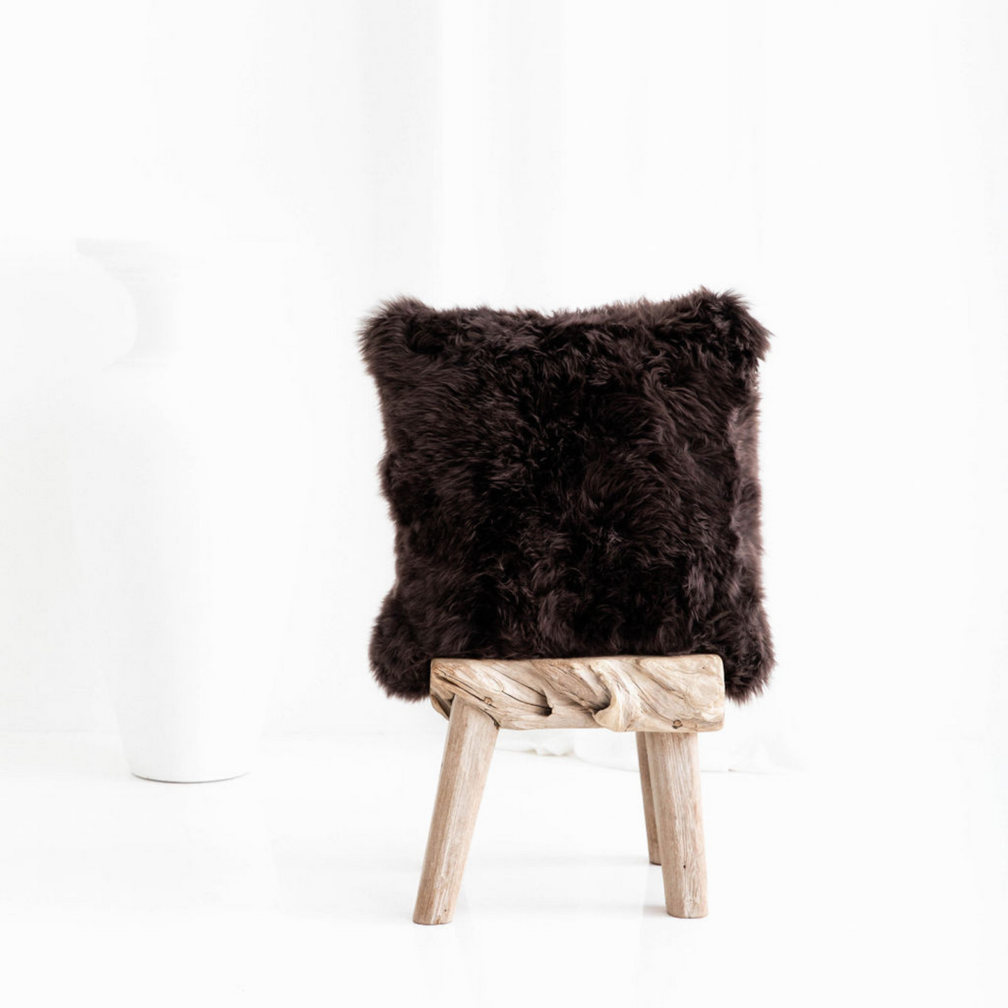 The_Hawkesbury_Sheepskin_Cushion_Cafecito_HUXFORD_GROVE